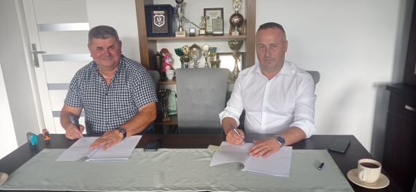 Podpisanie umowy na przebudowę dróg wraz z niezbędną infrastrukturą techniczną w miejscowości Przerośl